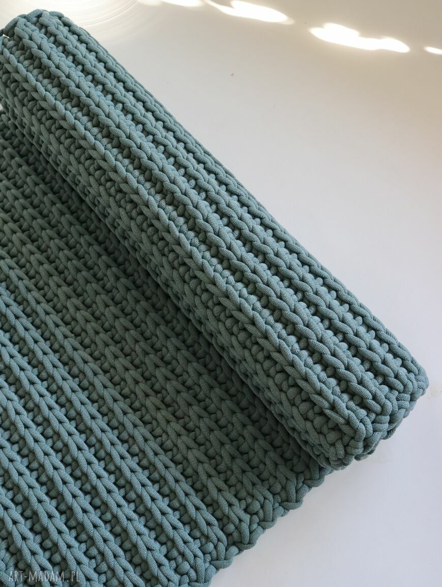 Gruby dywan CHUNKY 70x120 cm w kolorze laurowym