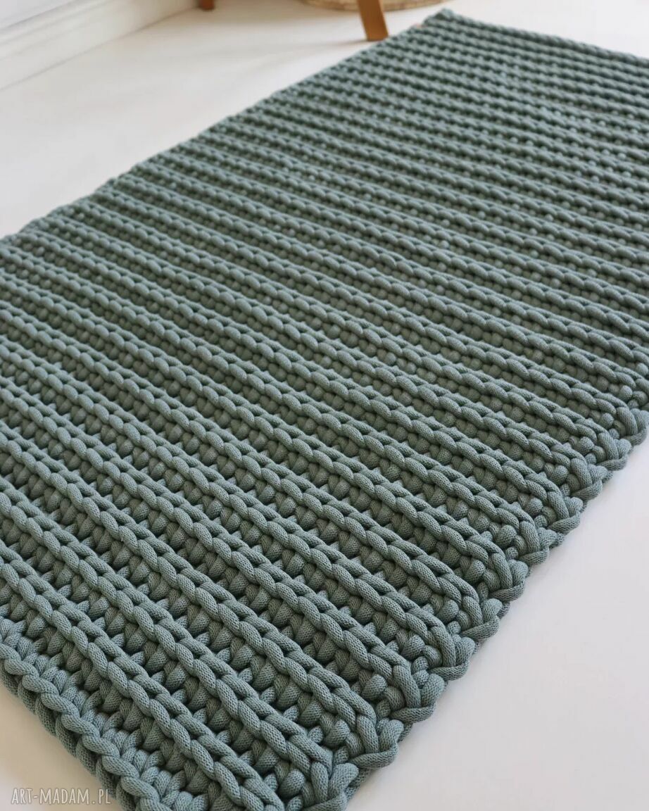 Gruby dywan CHUNKY 70x120 cm w kolorze laurowym