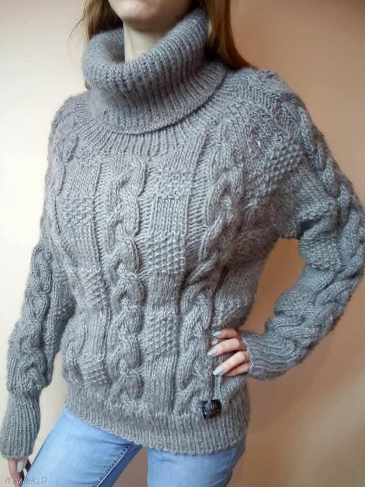 Gruby sweter z alpaki 100% w kolorze szarym - bezszwowy handmade na zimę