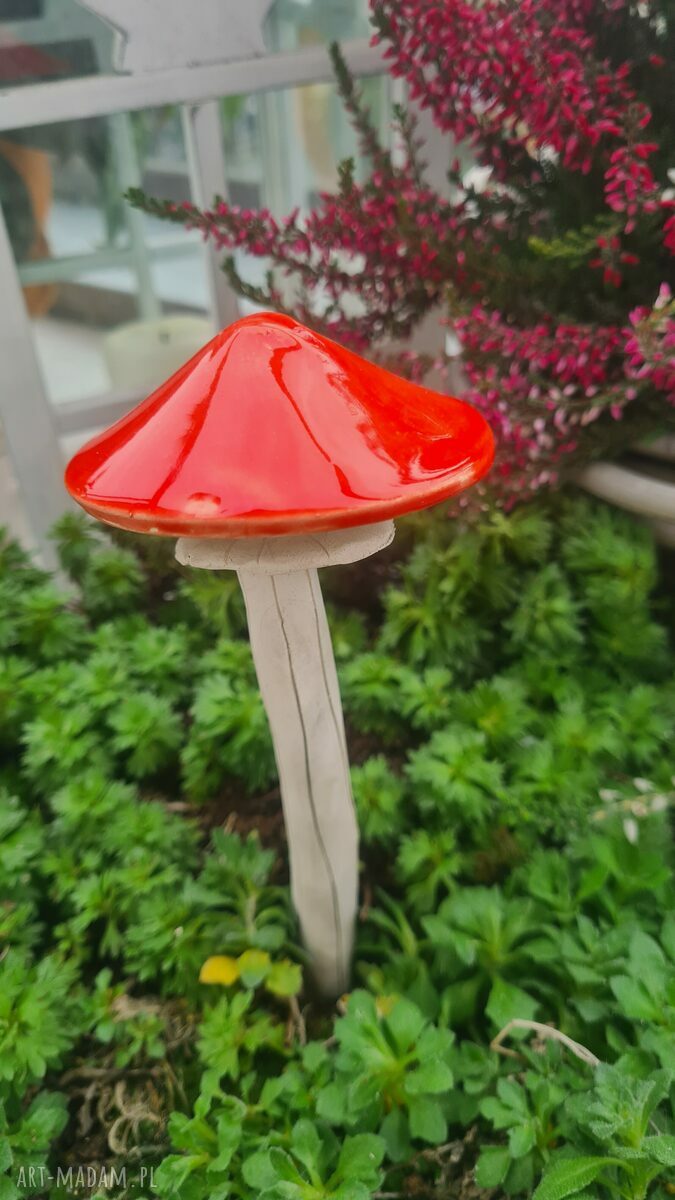 Grzybek ceramiczny handmade na druciku - ozdoba do doniczki