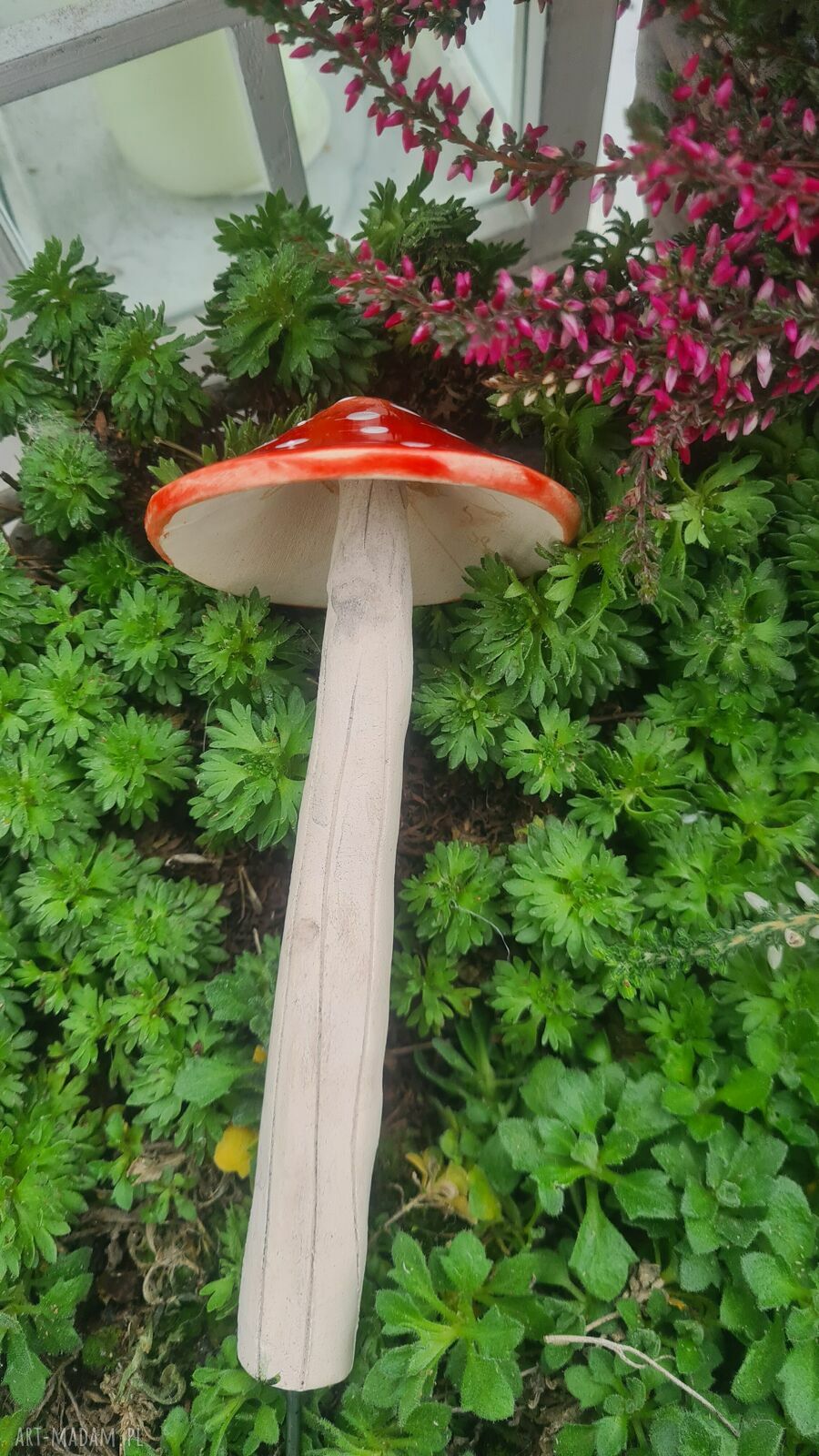 Grzybek ceramiczny na druciku - urocza ozdoba do doniczki