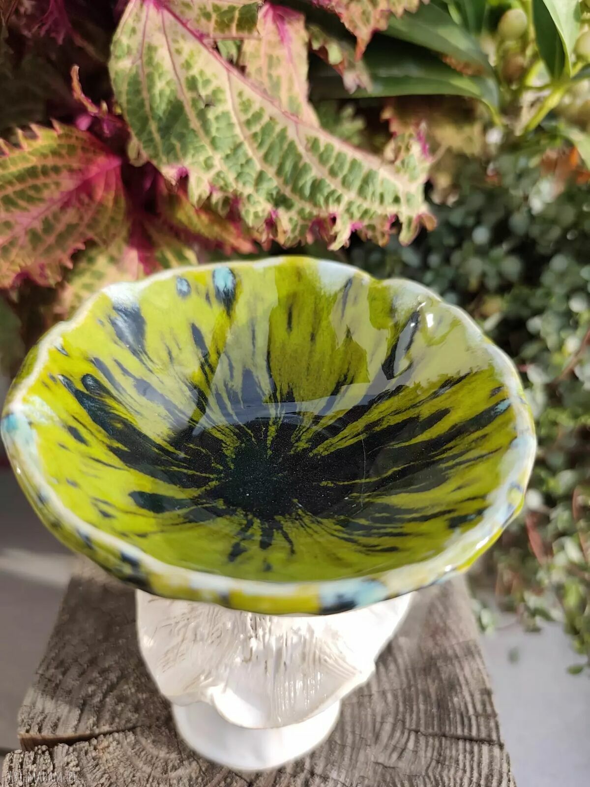 Ręcznie robiona ceramiczna miseczka w kształcie grzybka