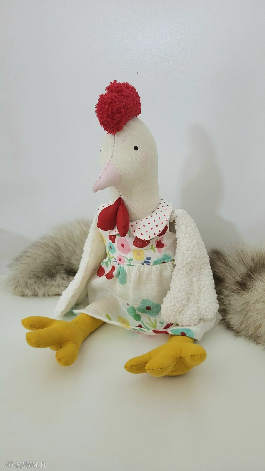 Kura - lalka kolekcjonerska z personalizacją