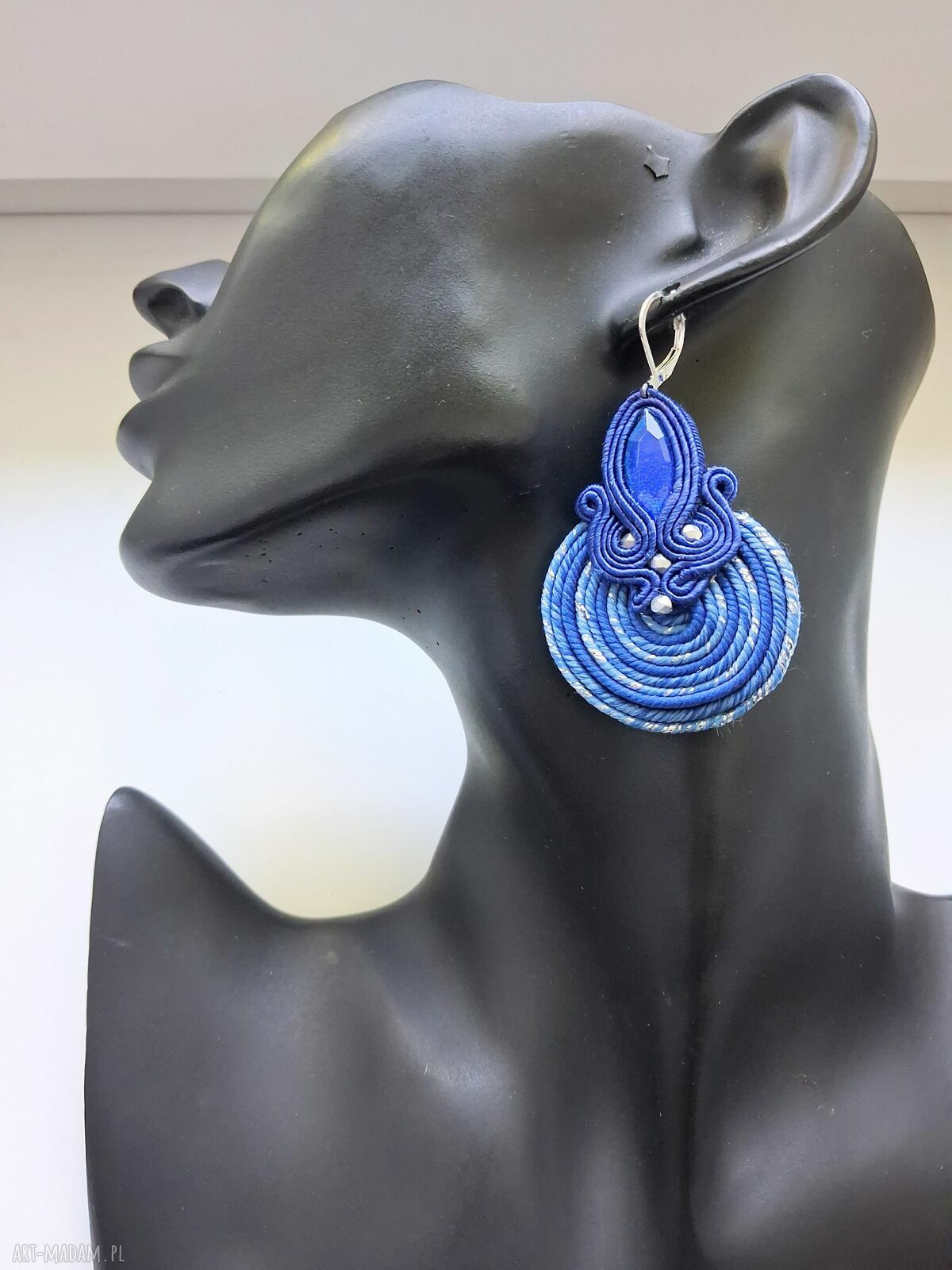 Kolczyki haftowane sutaszowe Blue Spiral - niebieskie boho