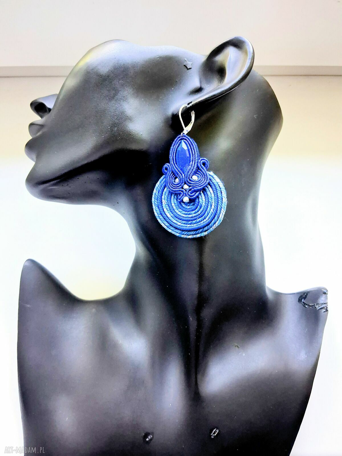 Kolczyki haftowane sutaszowe Blue Spiral - niebieskie boho
