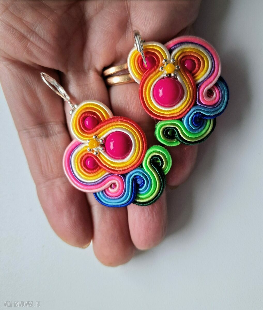 Haftowane kolczyki sutasz Rainbow - tęczowe kolczyki 5 cm
