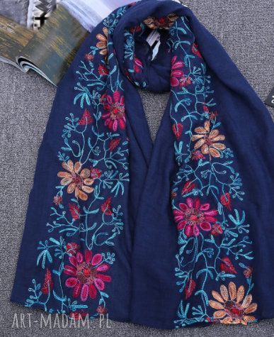 Szal w kwiaty - haftowany folkowy styl boho