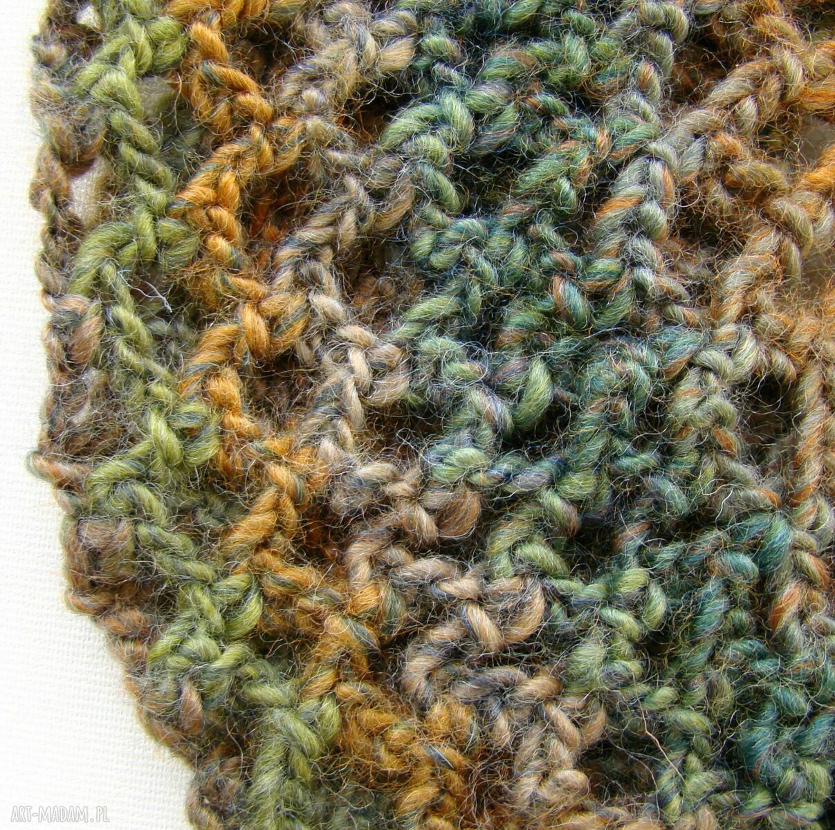 Ażurowy beret w jesiennych barwach