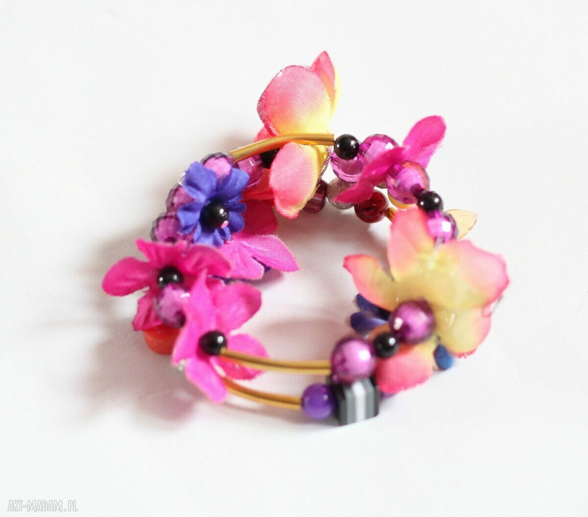 Bransoletka handmade Bociany z Maroka z kwiatowym motywem