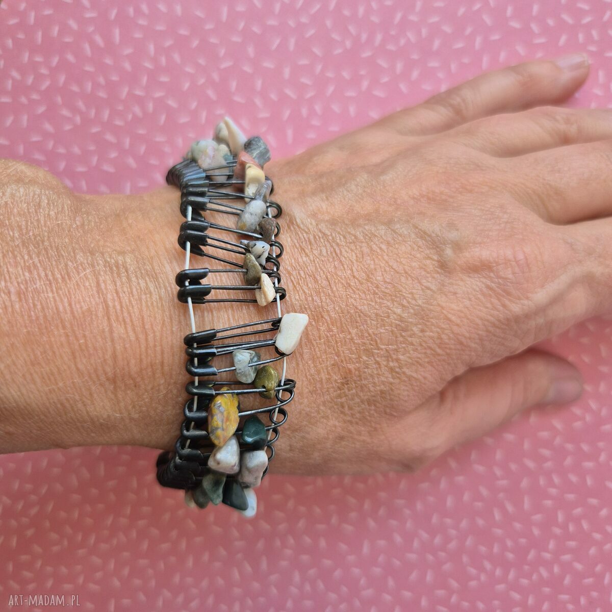 Bransoletka handmade z kamieniami sieczka w stylu etno boho - Ruda Klara