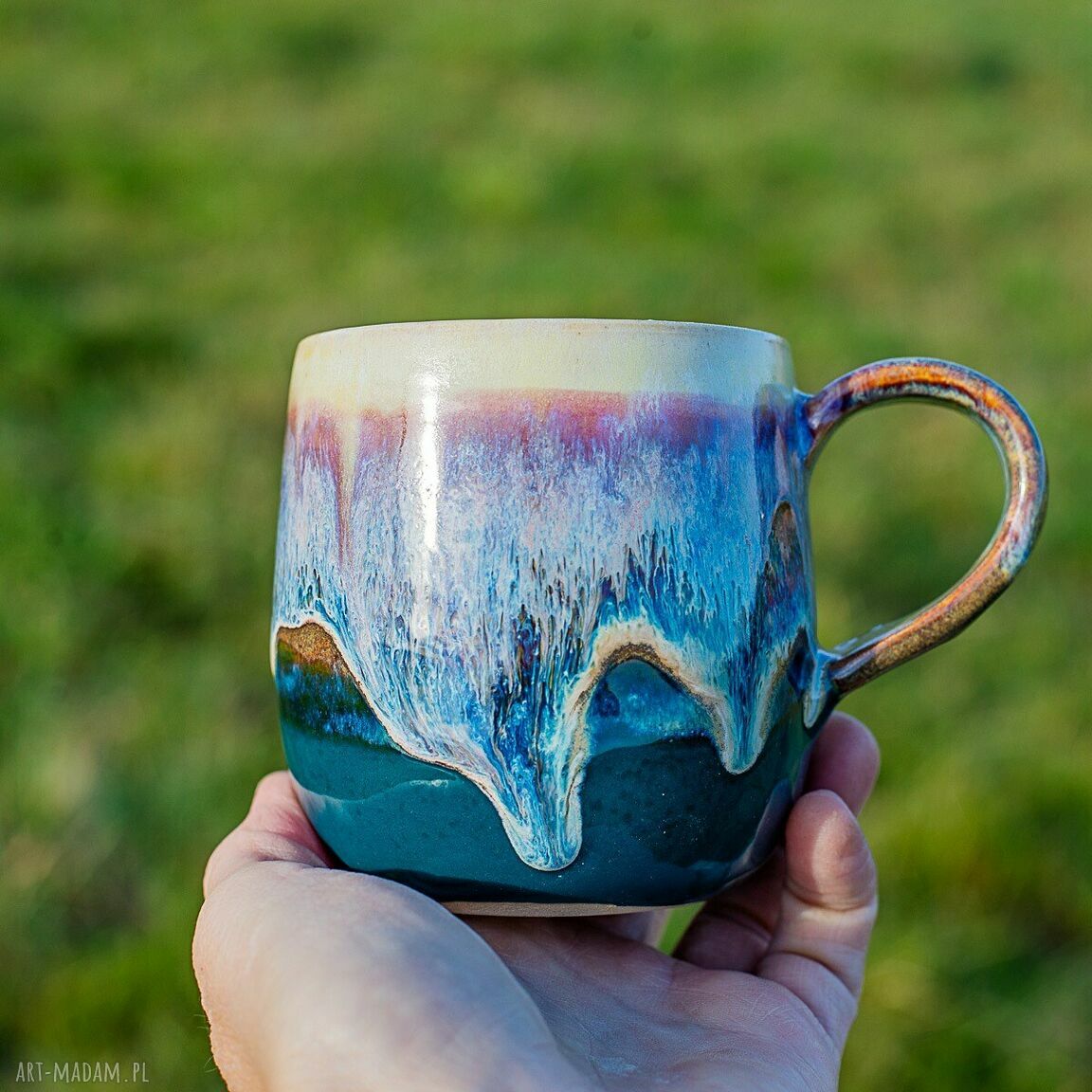 Handmade ceramiczny kubek z koniem wewnątrz - Cream violet - ok 350 ml