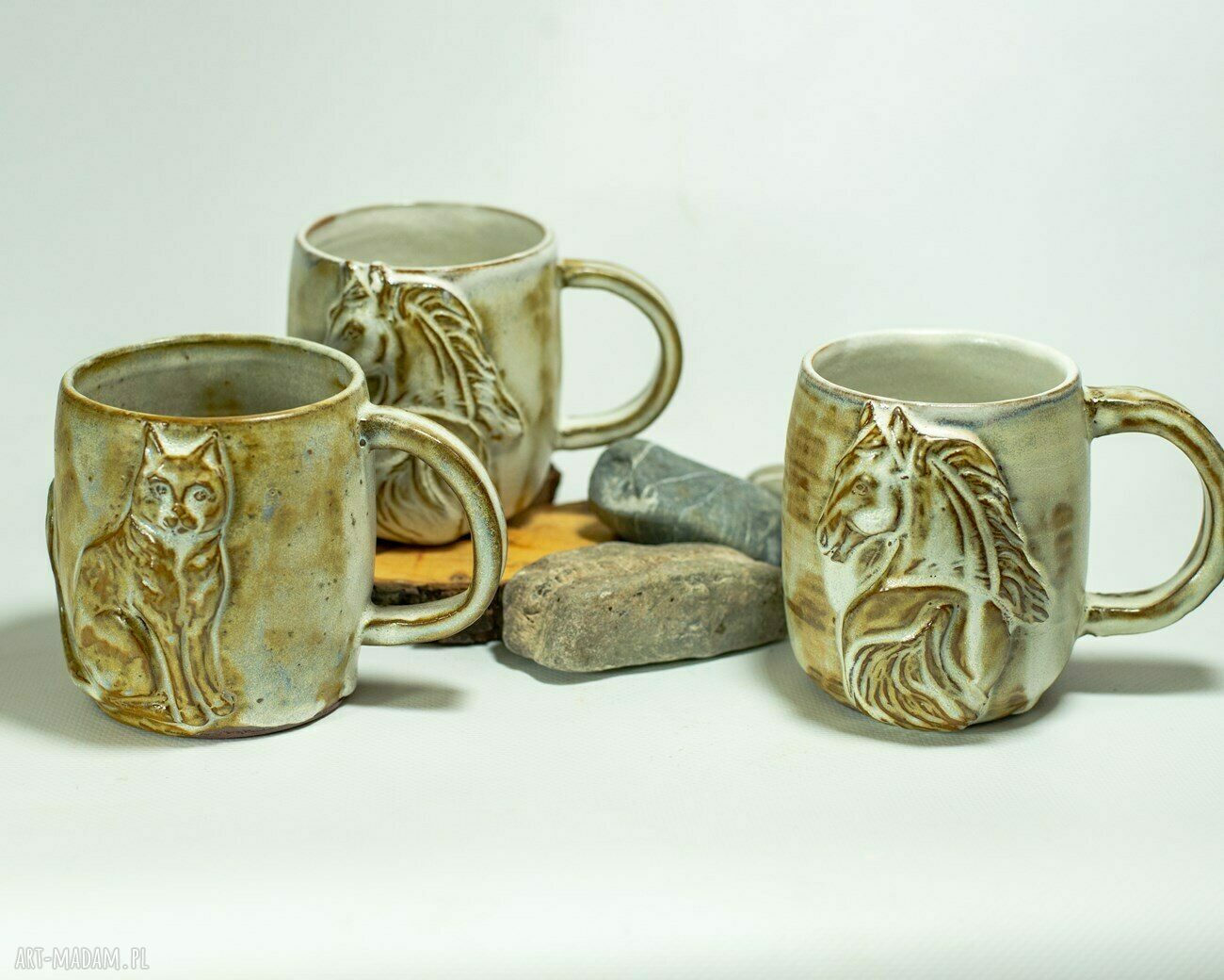 Handmade ceramiczny duży kubek z koniem - Piernikowe Love 420 ml