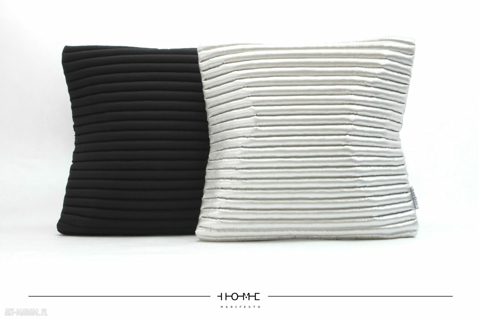 colors 50/ black, silver, white