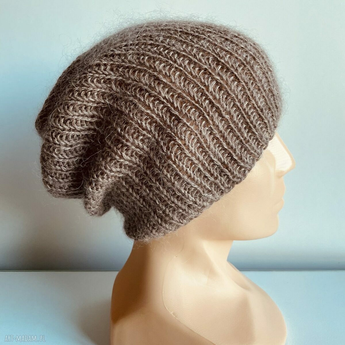 Czapka damska AUREA - baby merino plus moher i jedwab (beż)