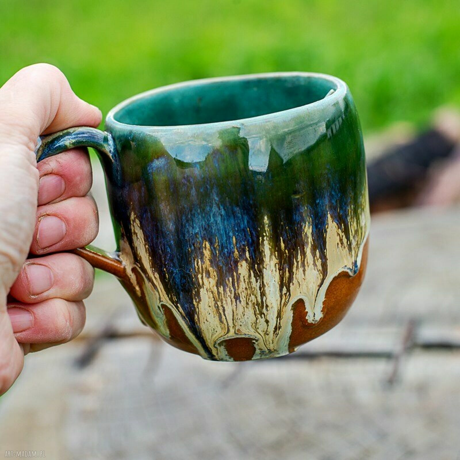 Handmade duży kubek ceramiczny z koniem wewnątrz - Smaragd - ok. 390 ml