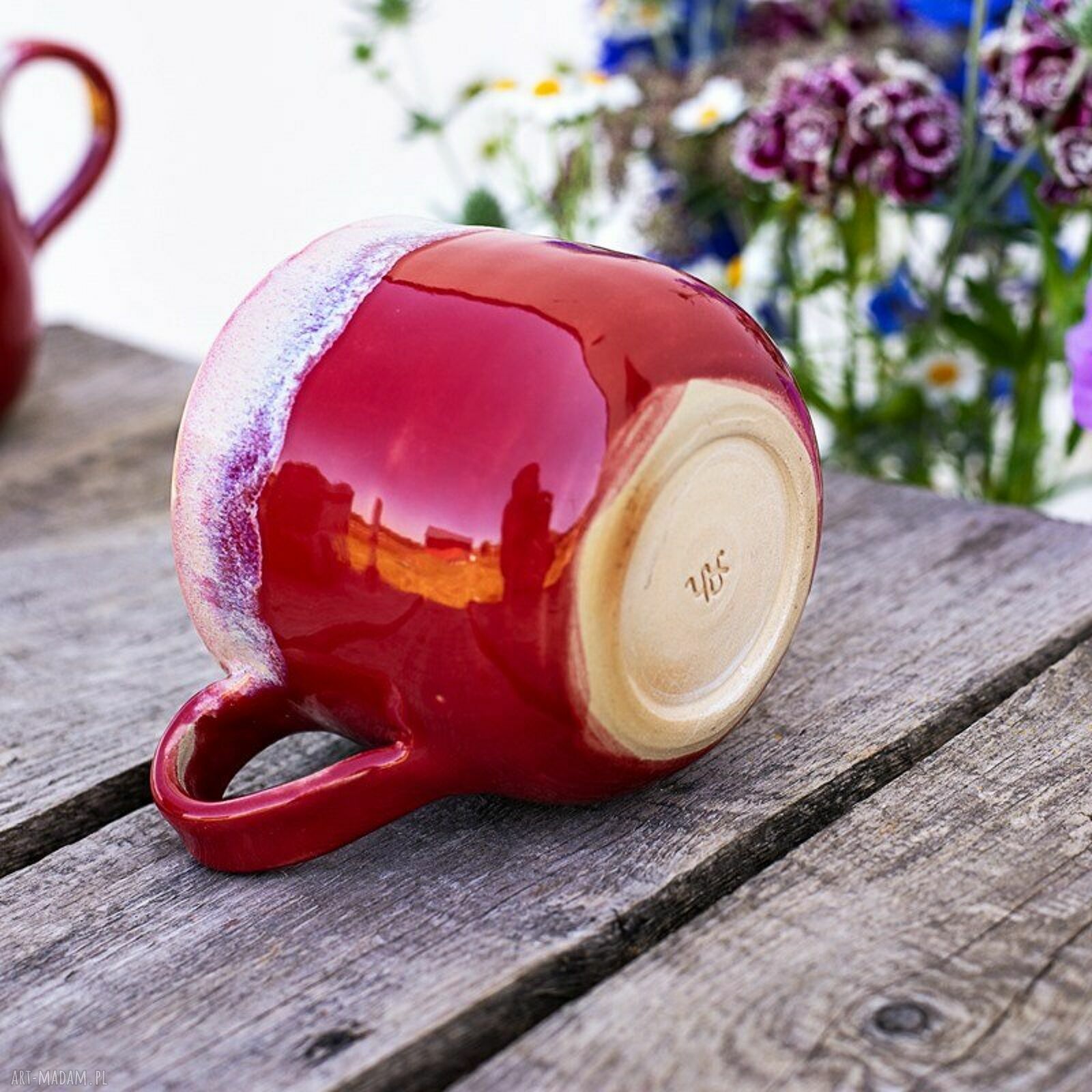 Ręcznie robiony duży kubek ceramiczny z koniem - czerwony, ok. 390 ml