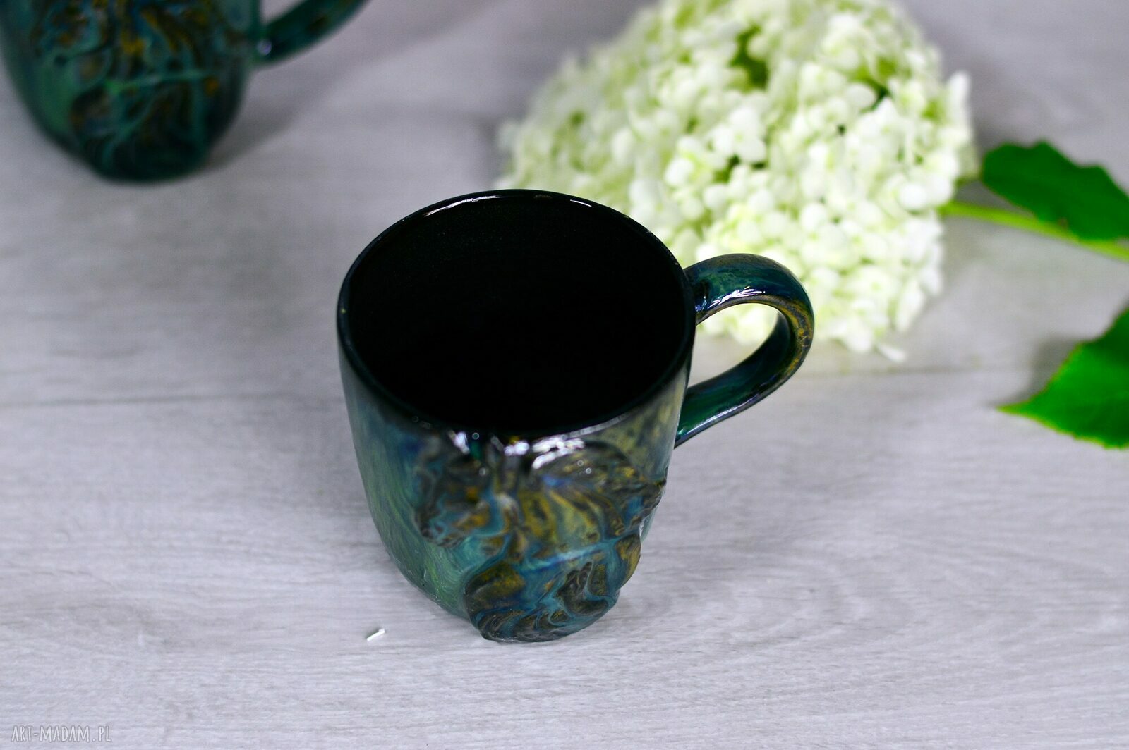 Duży handmade kubek ceramiczny z koniem - Black Smaragd - 320 ml