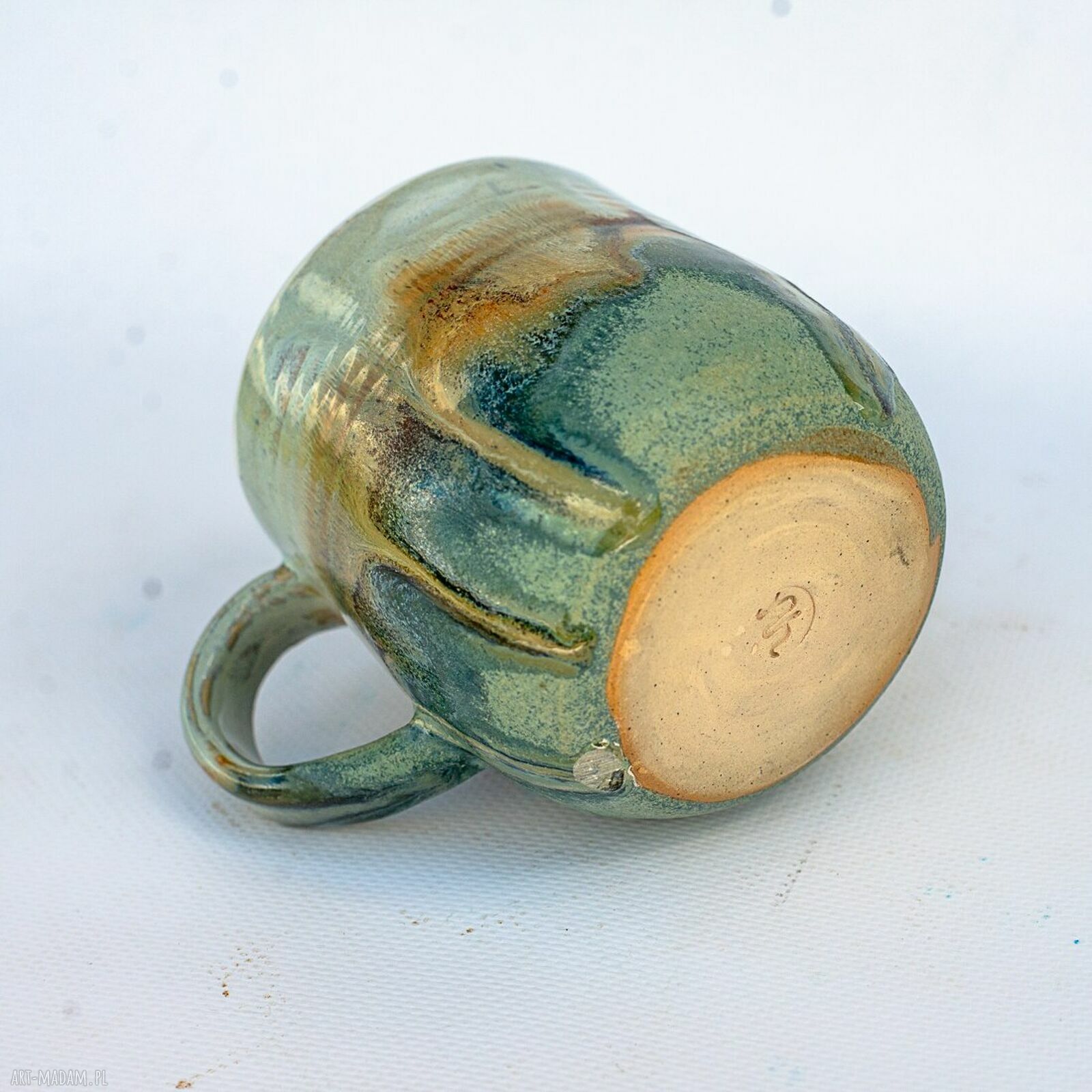 Duży ceramiczny kubek handmade z koniem w środku - beżyk, ok 400 ml