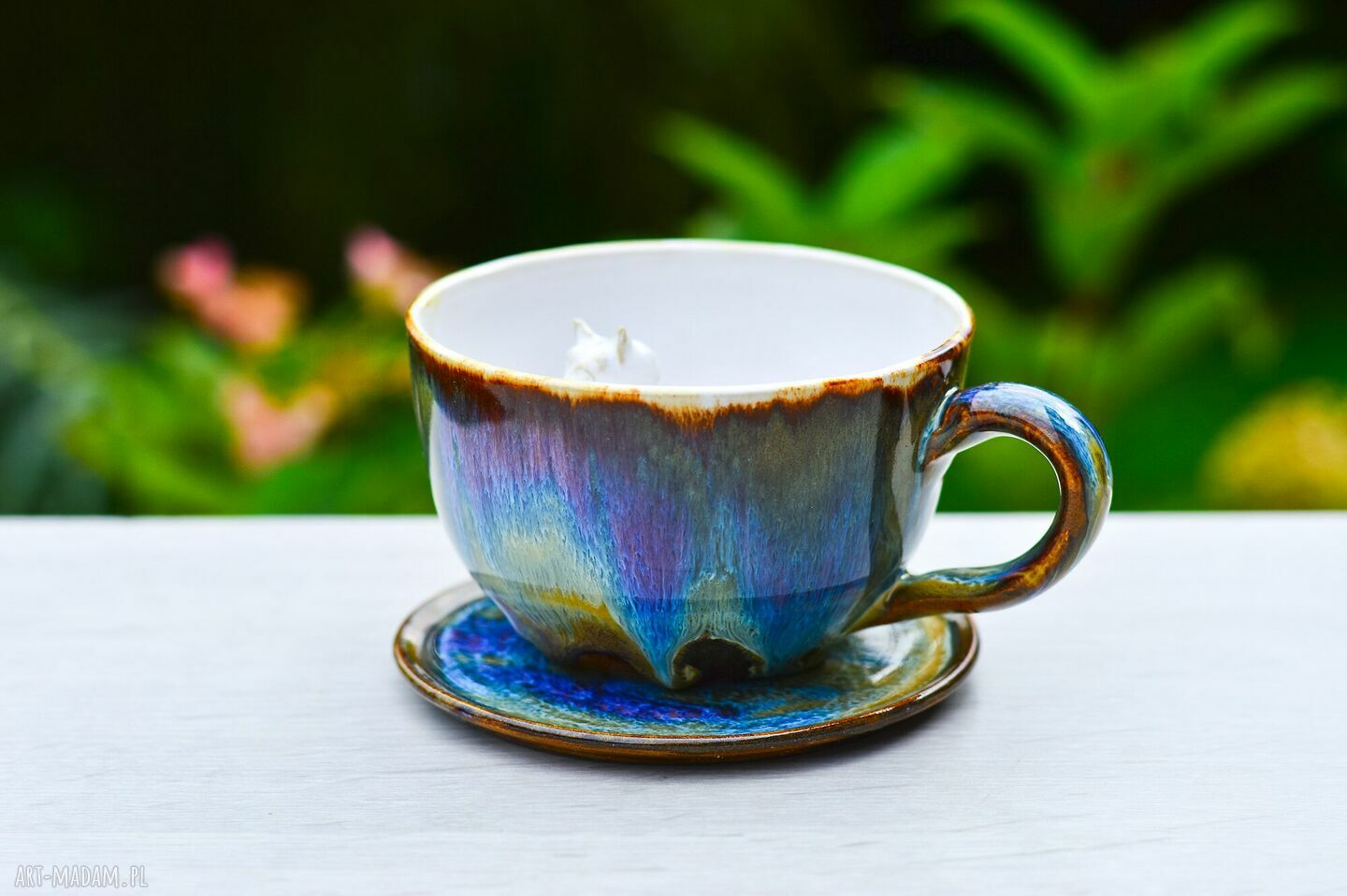 Filiżanka handmade z figurką kota - opalizująca kamionka 300 ml