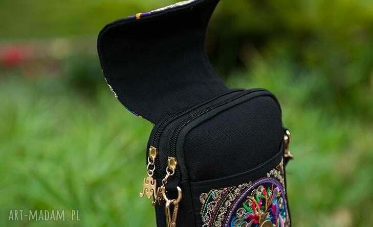 Kolorowa torba na ramię z haftem Hmong - etnicznie i ręcznie robiona