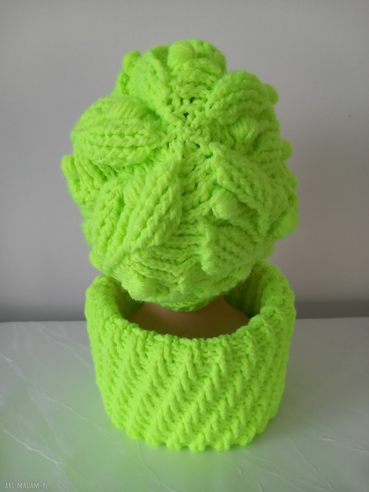 Komplet na ferie: czapka i komin „Neonowe liście” handmade