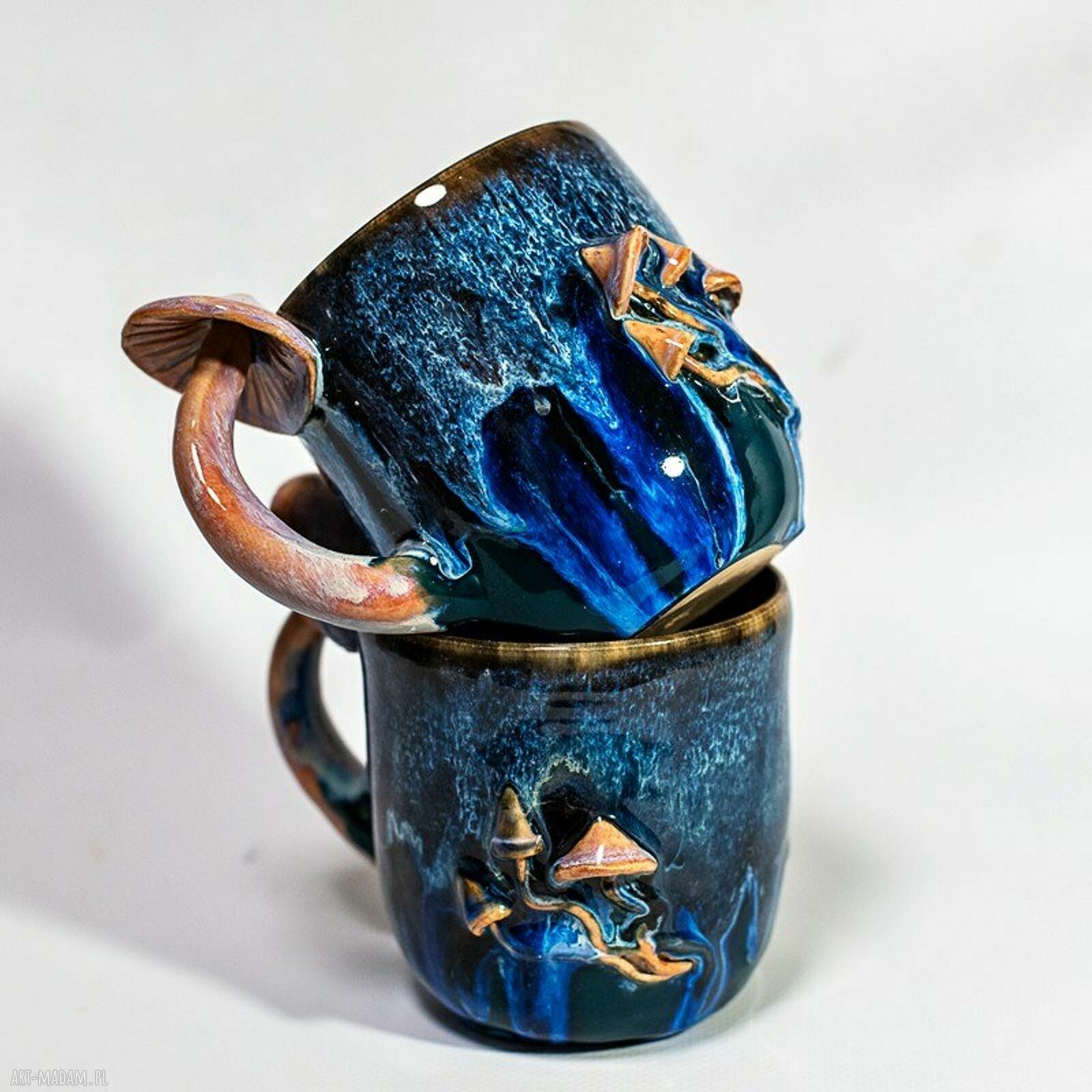 Handmade kubek z grzybkami Psychodelki Kasjopea - kamionka 400 ml
