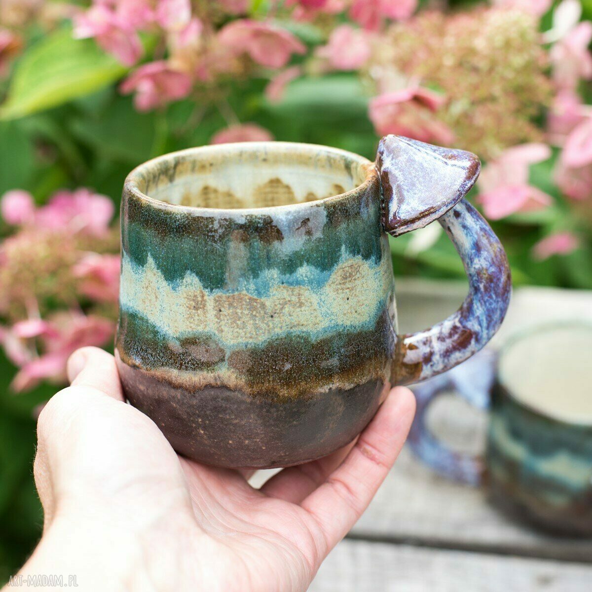 Handmade kubek ceramiczny z grzybkami „Psychodelki Nocny Omszały” - 380 ml