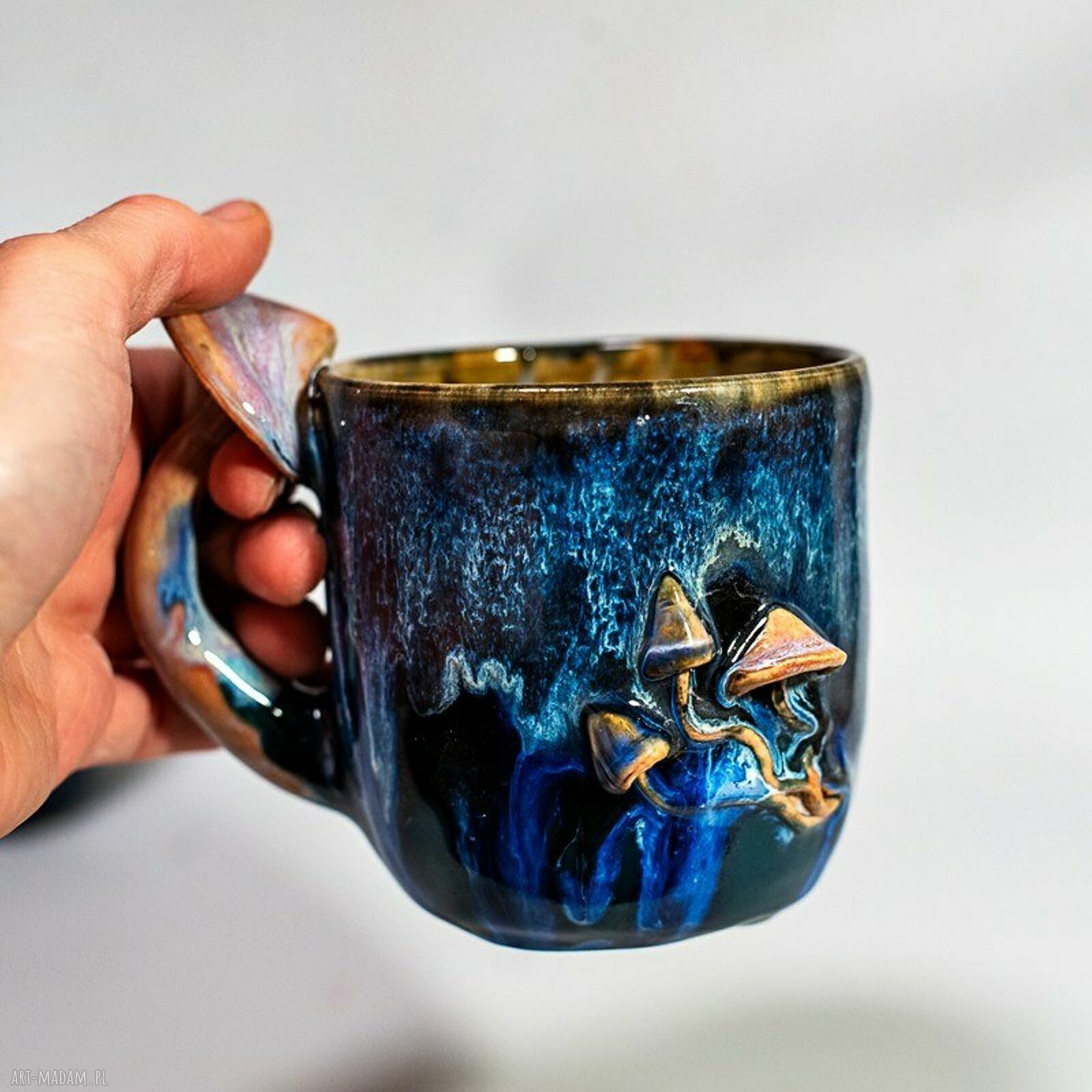 Handmade kubek z grzybkami Psychodelki Kasjopea - kamionka 400 ml