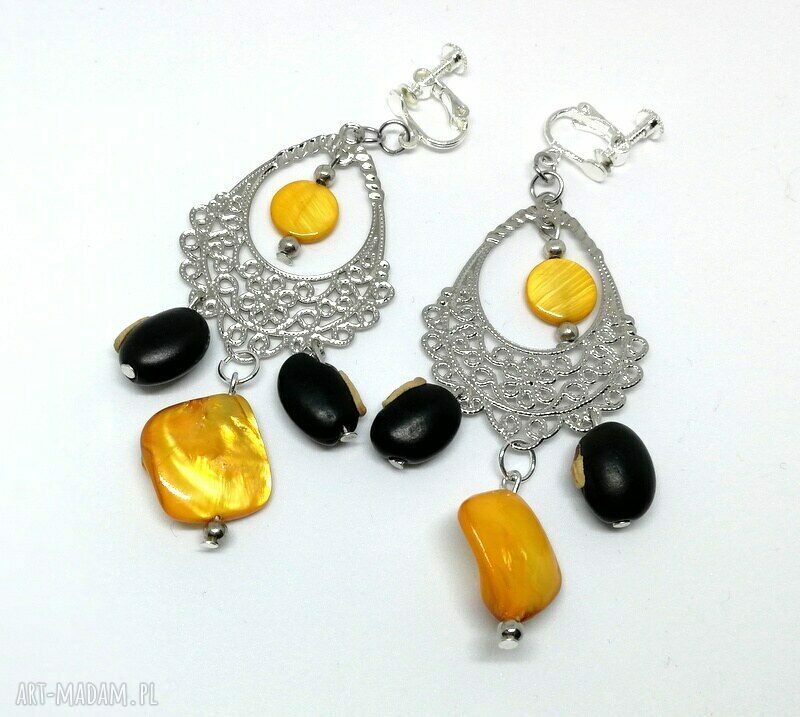 Duże klipsy handmade z muszlami w stylu boho i etno folk