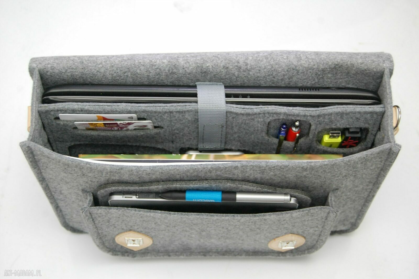 Torba na laptopa 15 cali z filcu impregnowanego i skórzanymi detalami