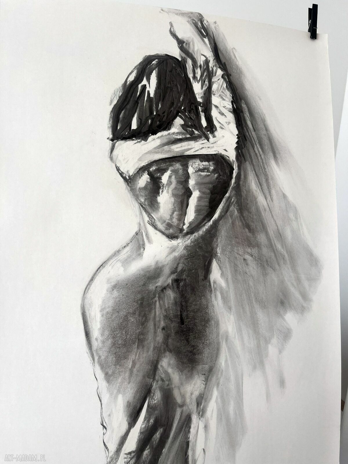 Her - 100x70 cm, rysunek węglem na papierze w tonacji ciepłej bieli