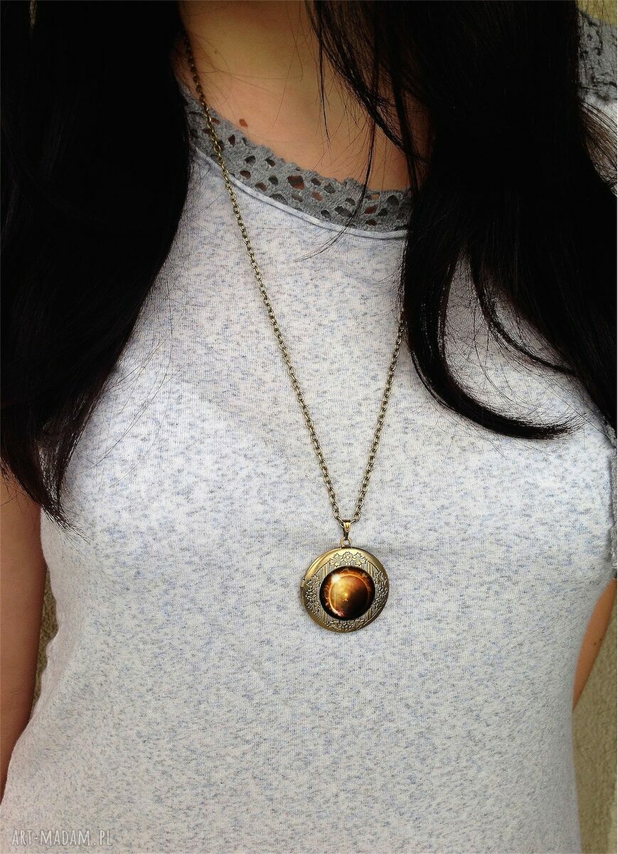 naszyjniki: Hieroglify Sekretnik z łańuszkiem HandMade