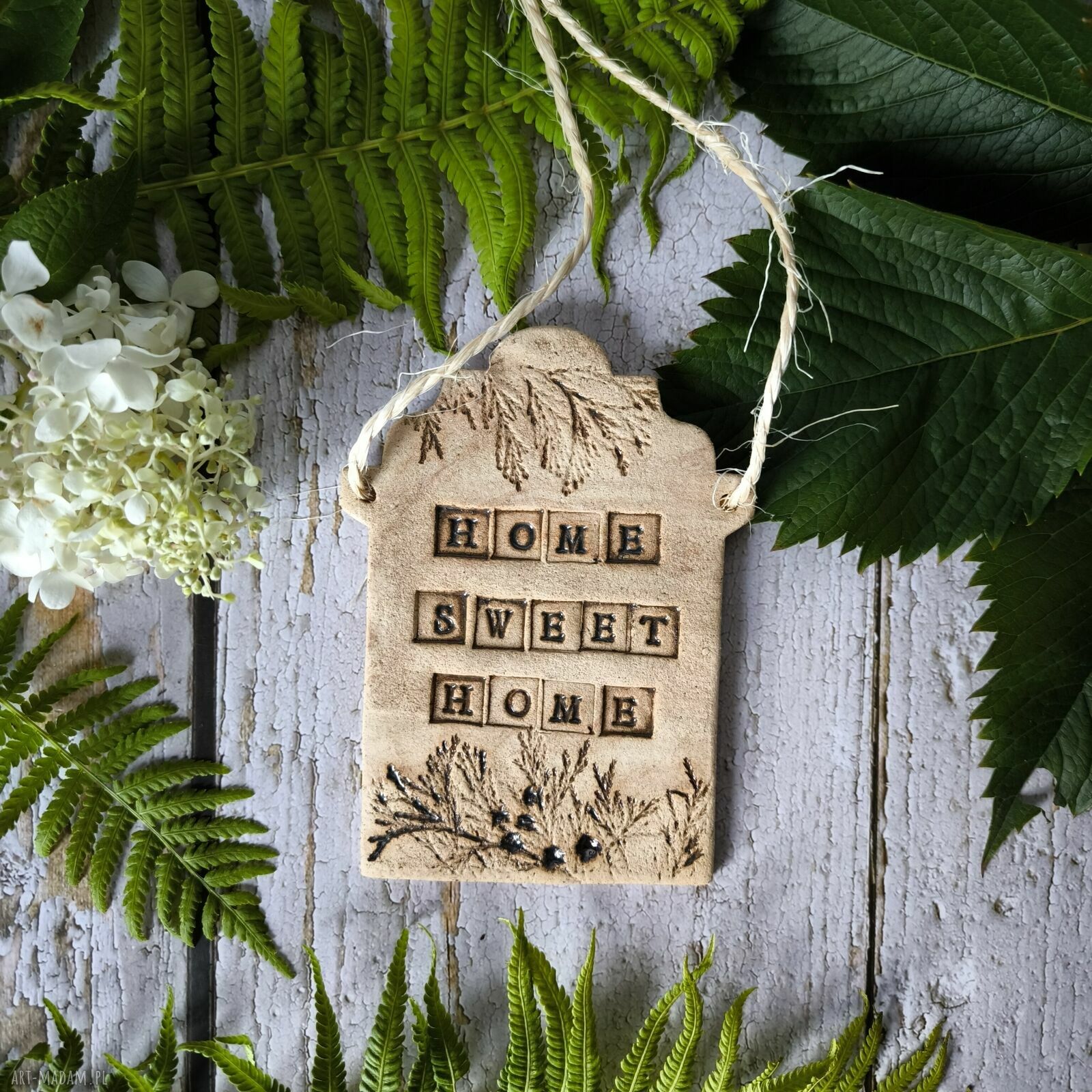 Home Sweet Home - ceramiczna zawieszka domek w stylu boho i rustykalnym