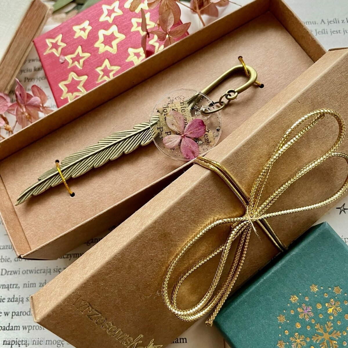 na święta prezenty: Hortensja i Magiczna Księga zakładka do książki handmade