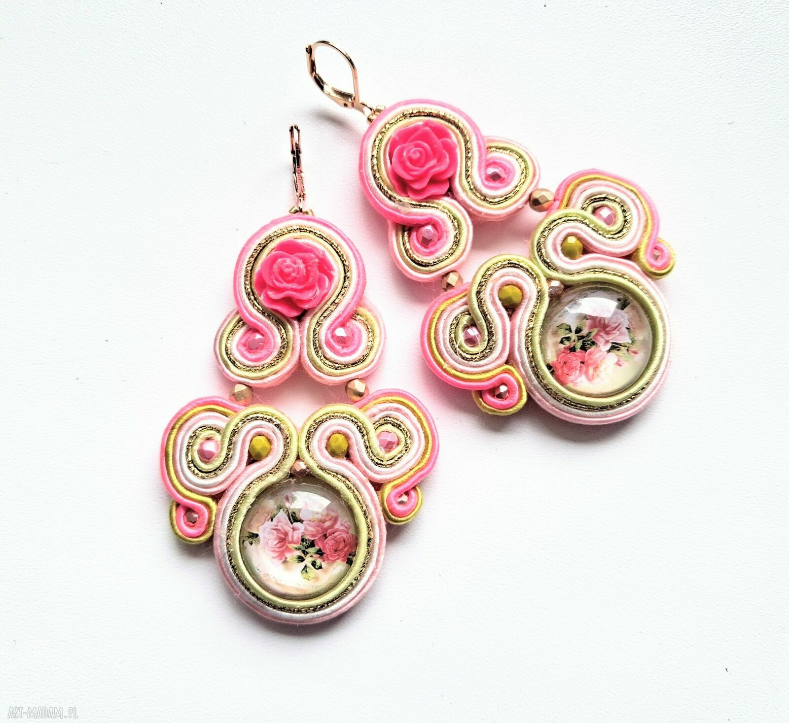 Hot Pink Flowers - kolczyki sutaszowe z kwiatem z żywicy (7,5 cm)