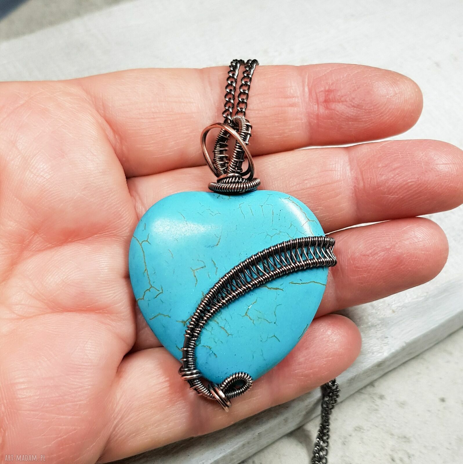 Naszyjnik Howlit Serce M292 - turkusowe serce w wire wrapping z miedzi