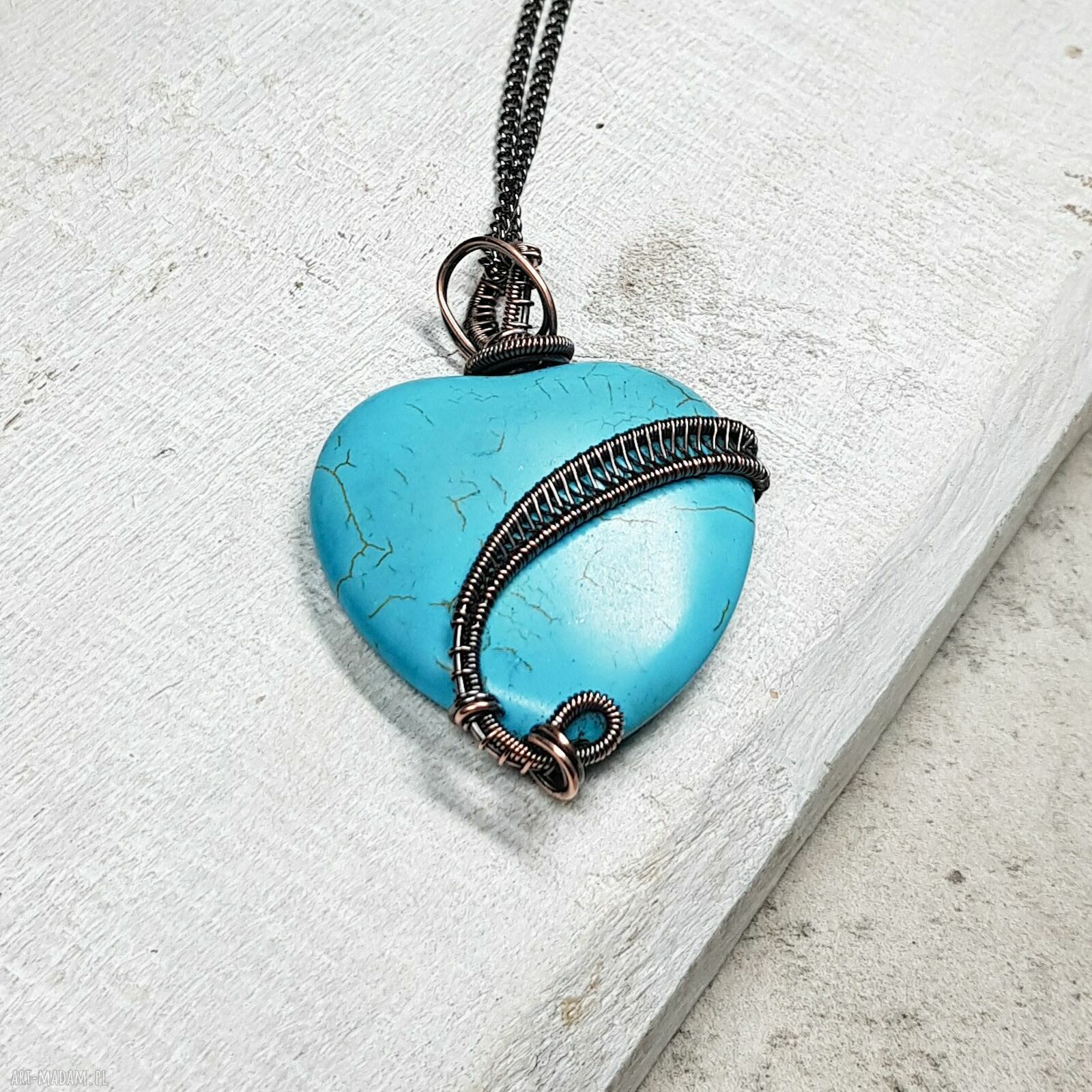 Naszyjnik Howlit Serce M292 - turkusowe serce w wire wrapping z miedzi