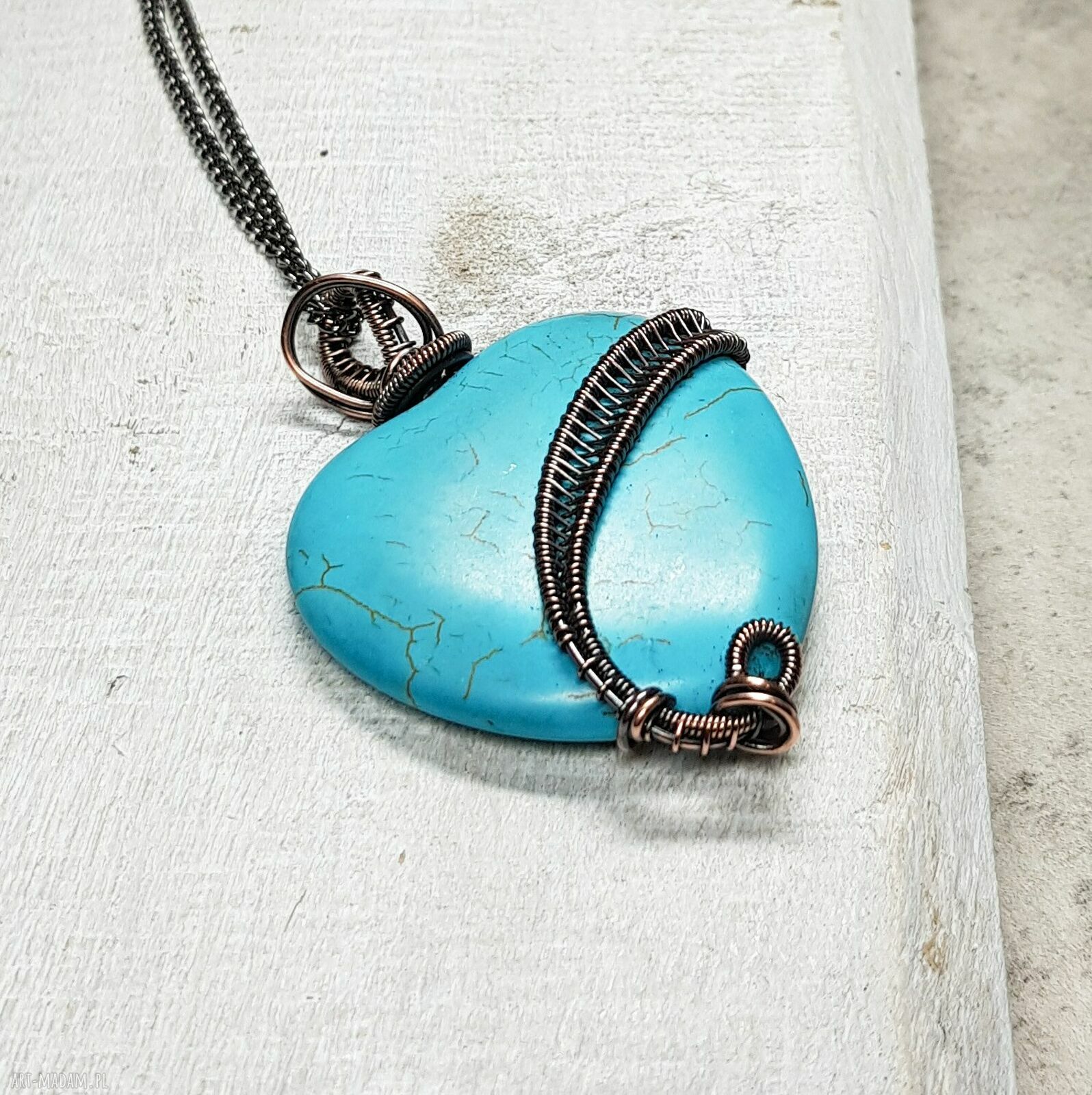 Naszyjnik Howlit Serce M292 - turkusowe serce w wire wrapping z miedzi