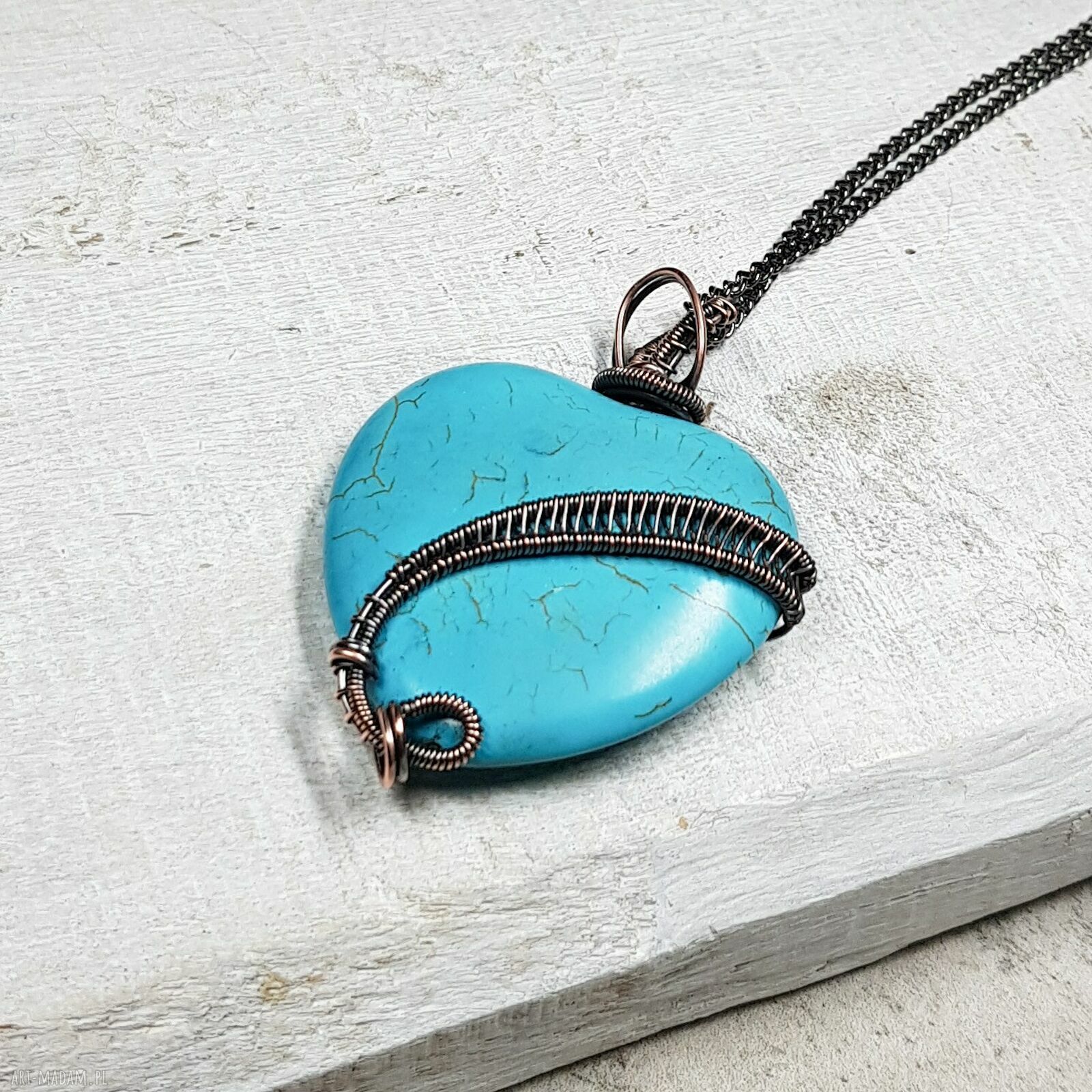 Naszyjnik Howlit Serce M292 - turkusowe serce w wire wrapping z miedzi