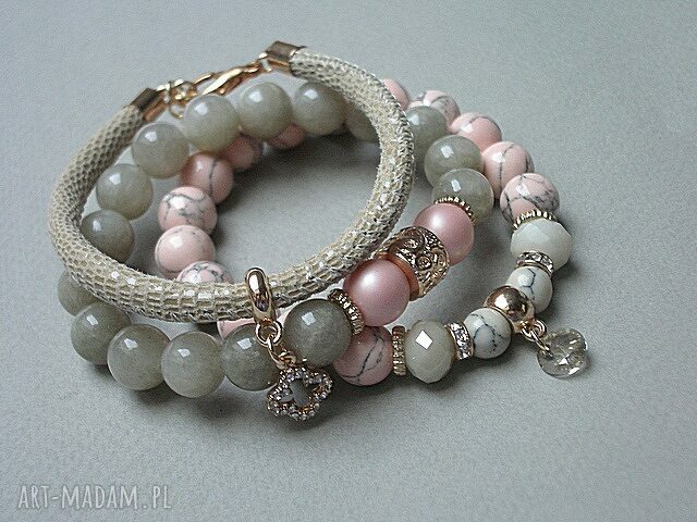 Pink and beige /01 02 17/ SET Ręcznie wykonane