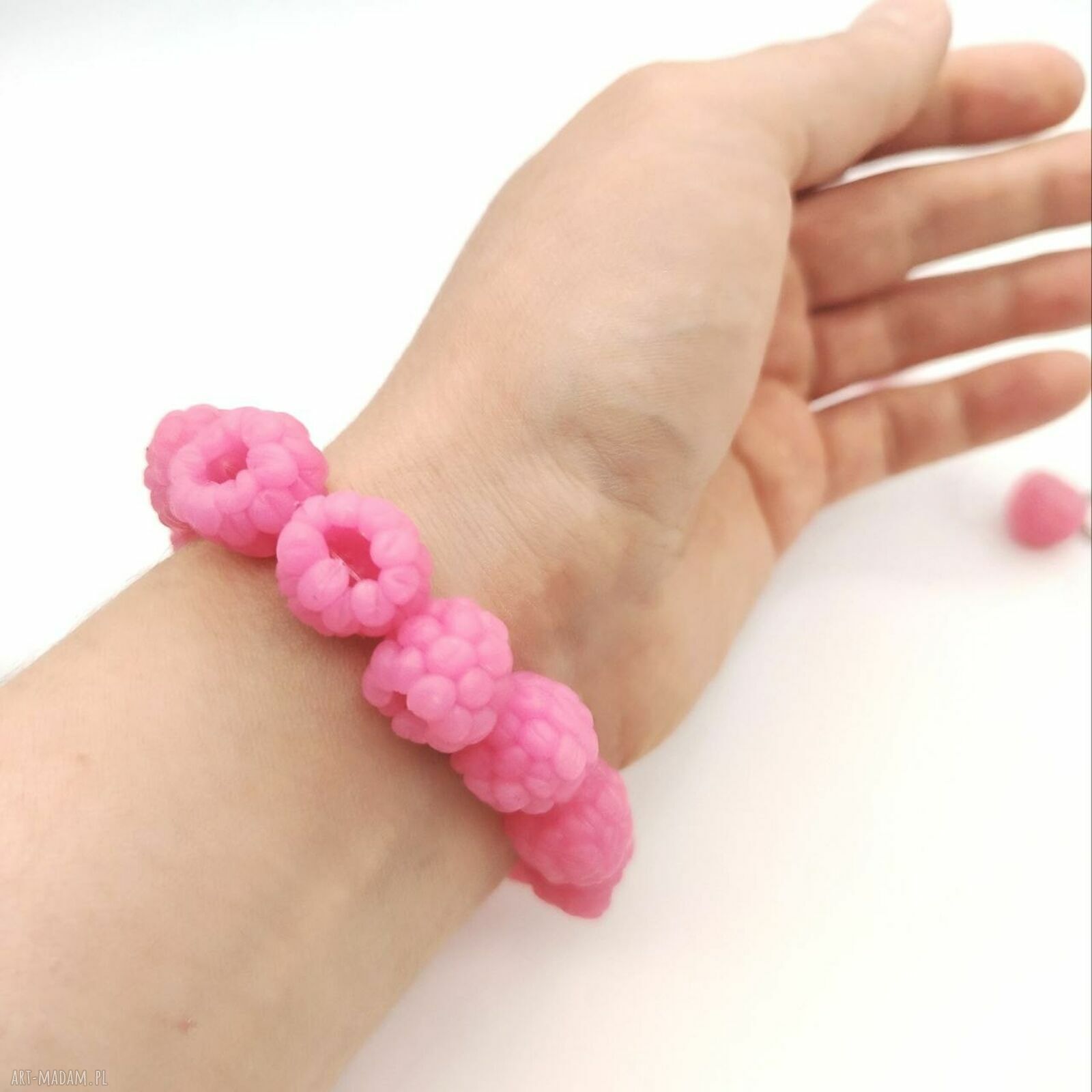 Jasnoróżowa bransoletka i kolczyki z malinami handmade