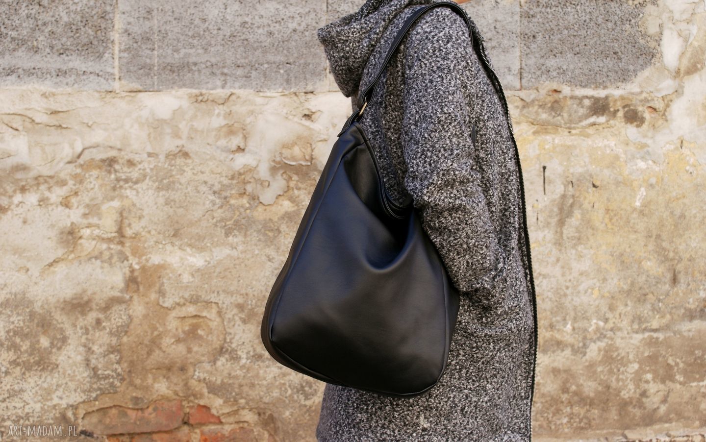 Iks vegan worek czerń gładki faktura torba torebka hobo boho eko