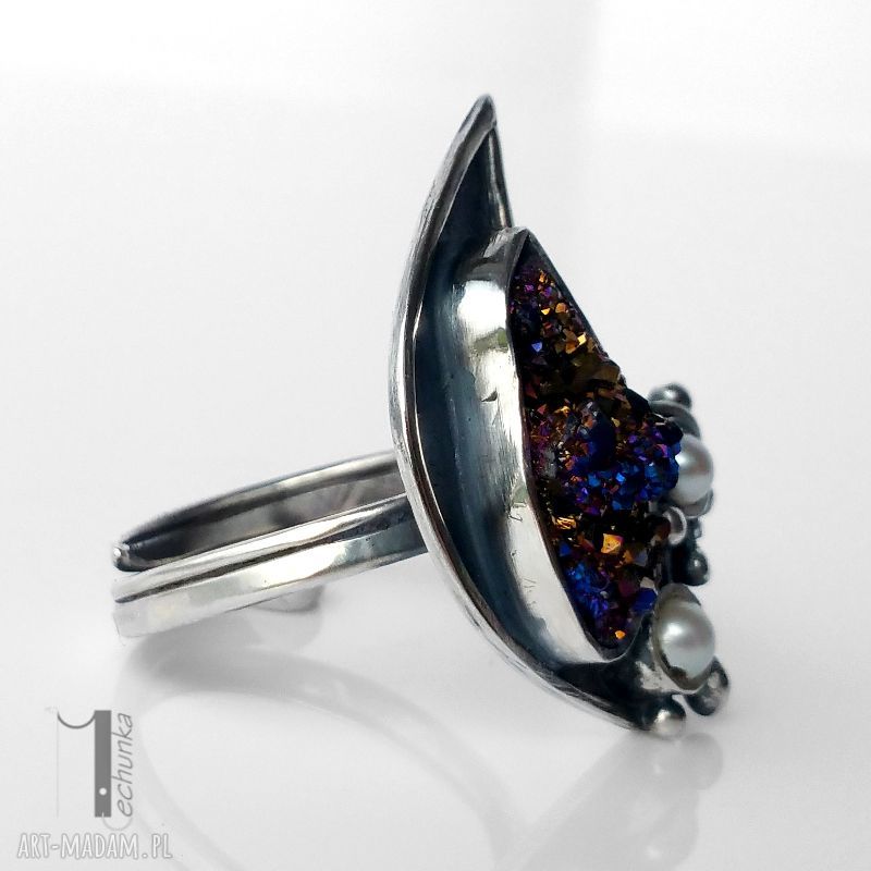 pierścionki: Invaerne I srebrny pierścionek z kwarcem tytanowym i perłą Handmade