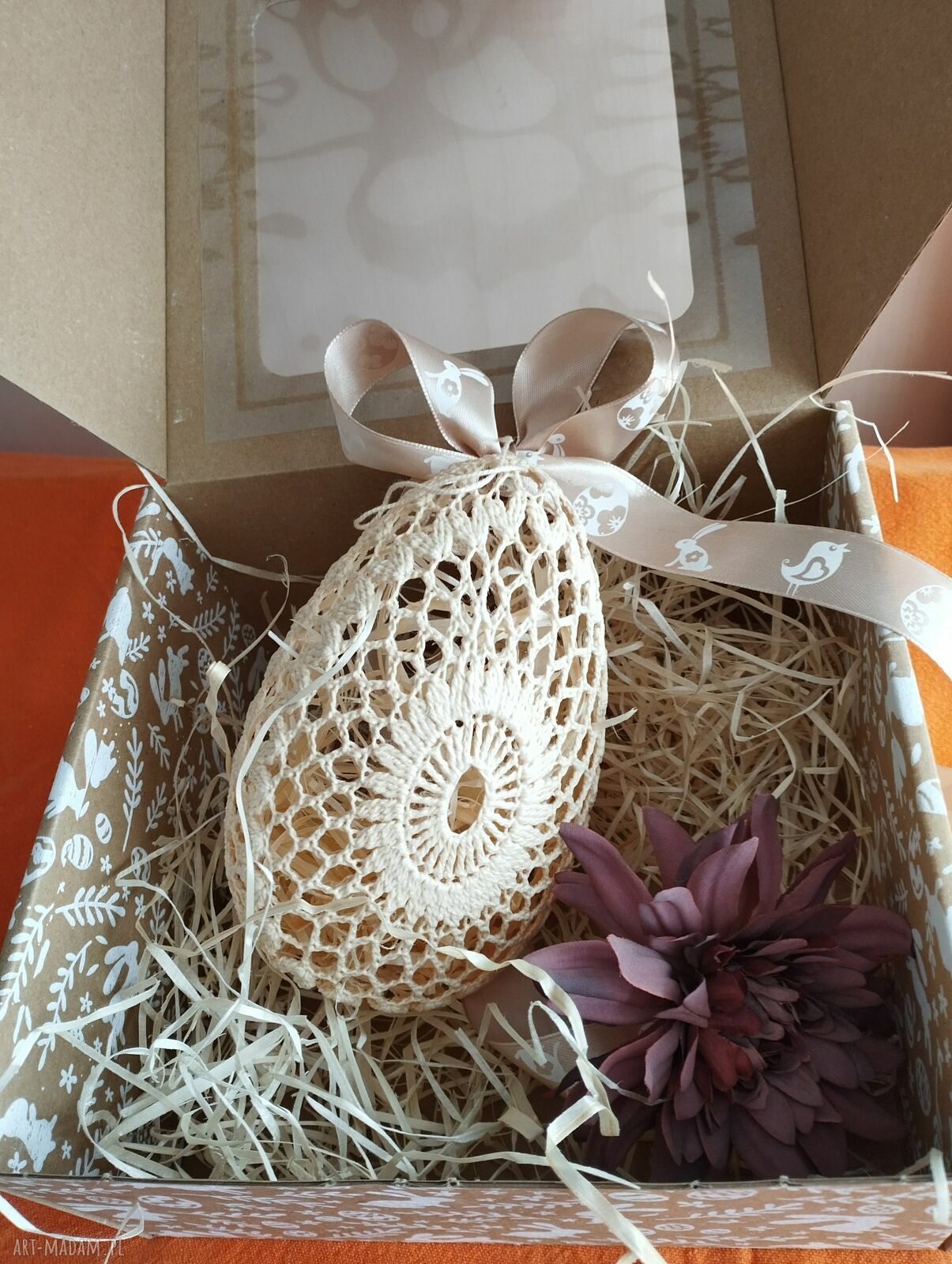Jajko szydełkowe wielkanocne w jasnym beżu z dziurką - handmade