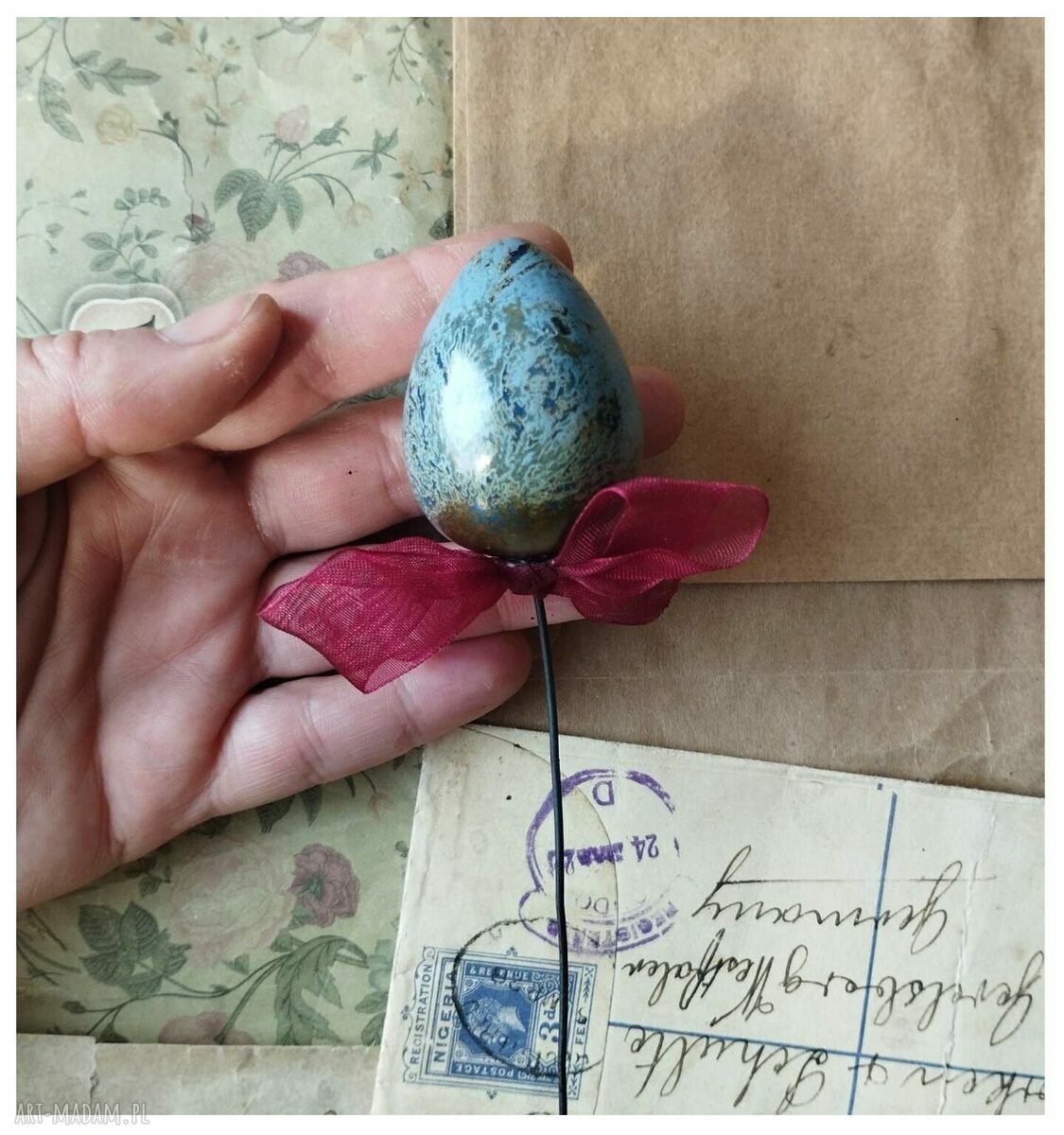 Jajko stalowo-szare - ceramiczna dekoracja wielkanocna na piku ok. 3 x 4,5 cm