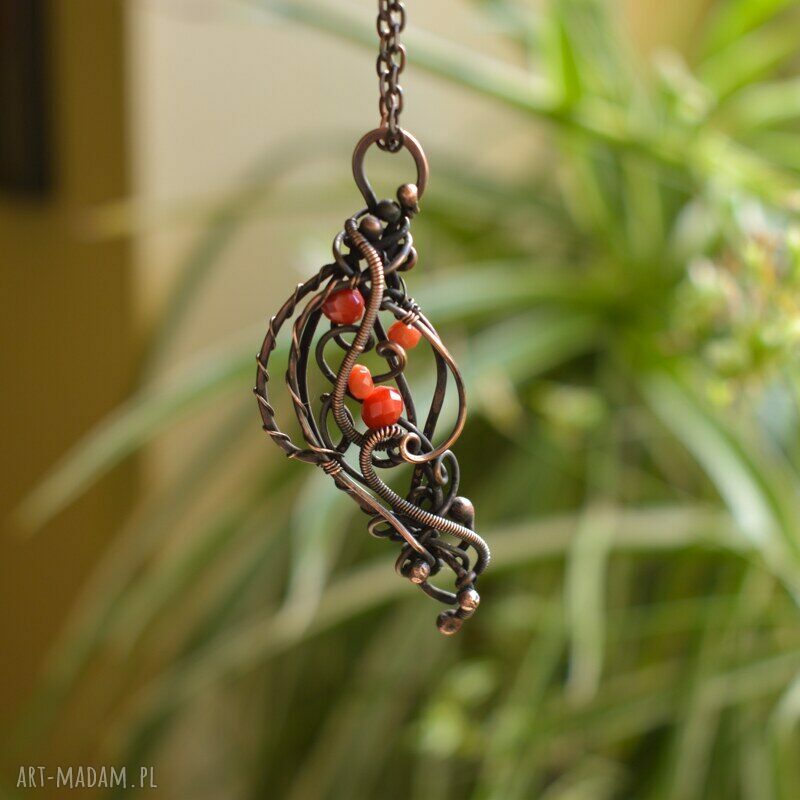 Jarzębina - naszyjnik wire wrapping z kryształkami szklanymi