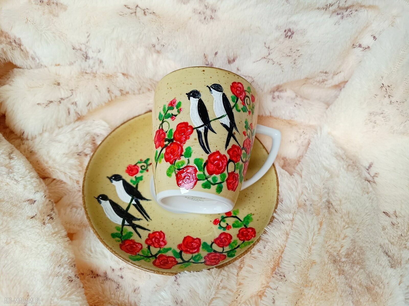 Jaskółki i róże - ręcznie malowany komplet z porcelany 200 ml Studio Paulla