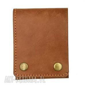 jasno-brązowy portfel skórzany ręcznie uszyty na karty