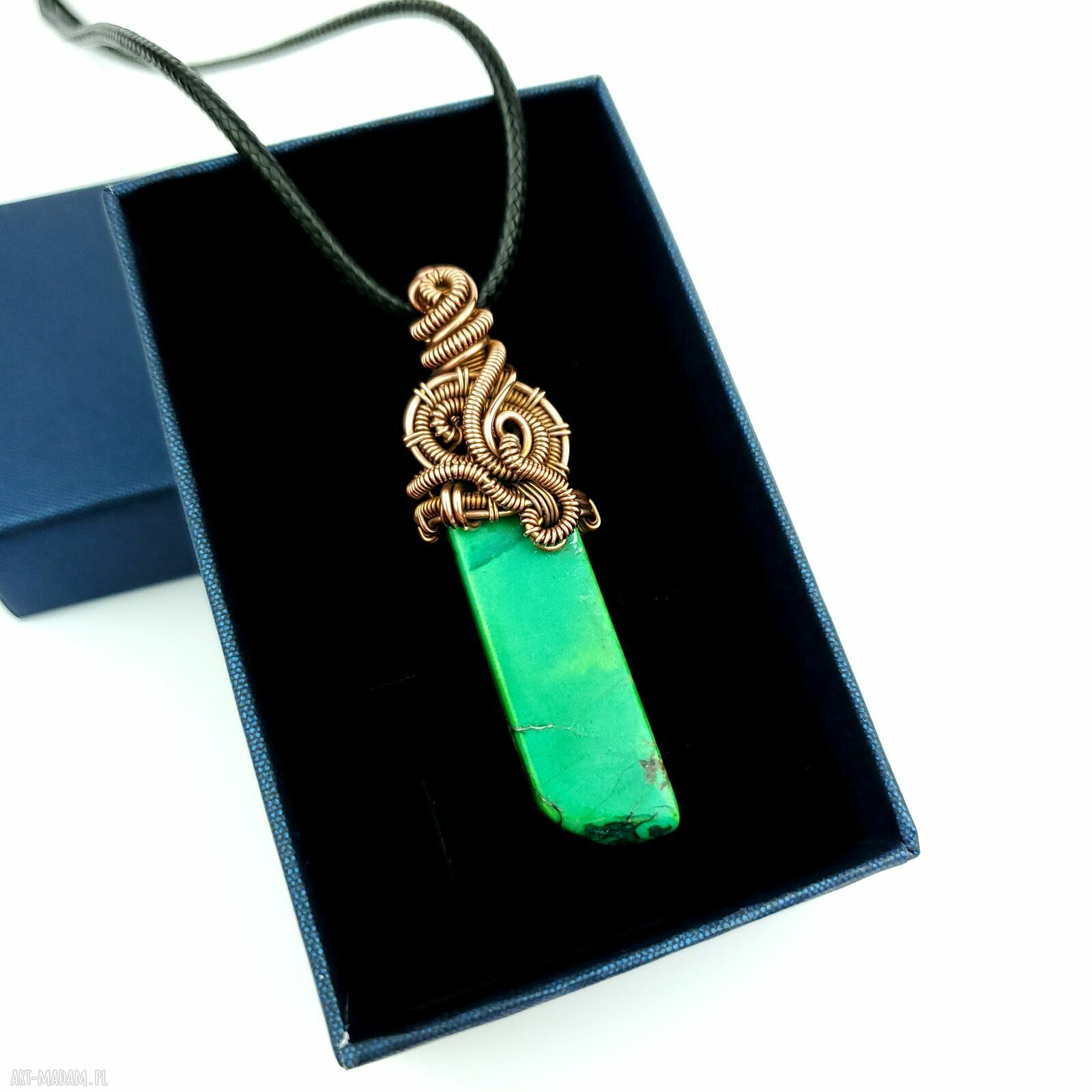 Wisiorek z jaspisem cesarskim w technice wire wrapping
