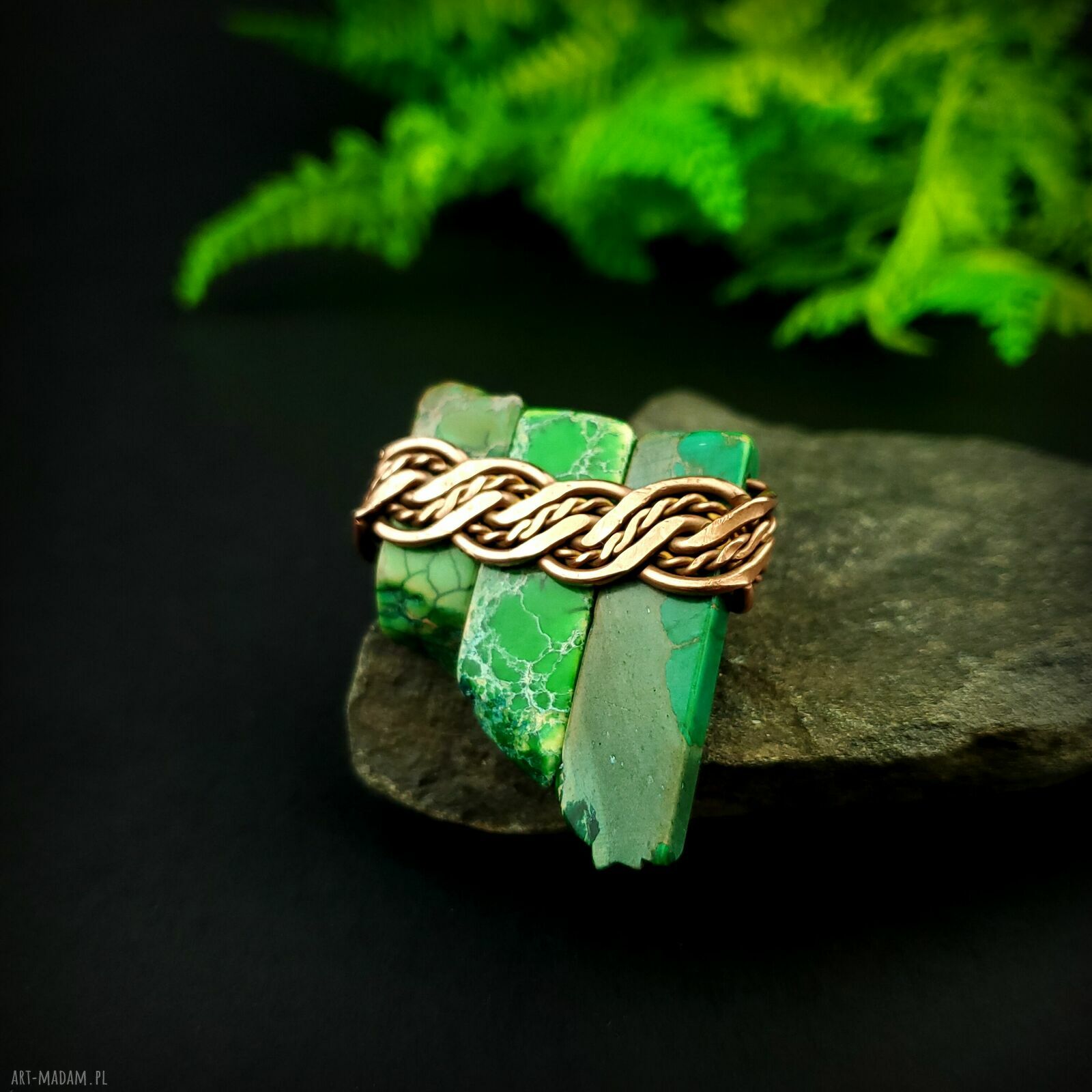 Jaspis cesarski - broszka wire wrapping z miedzią